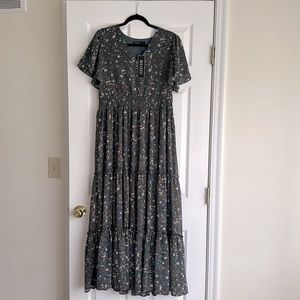 New Long Gray Floral Maxi Dress Size L